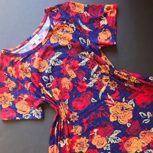 XS Rose Lularoe Carly Dress NWT Legging material